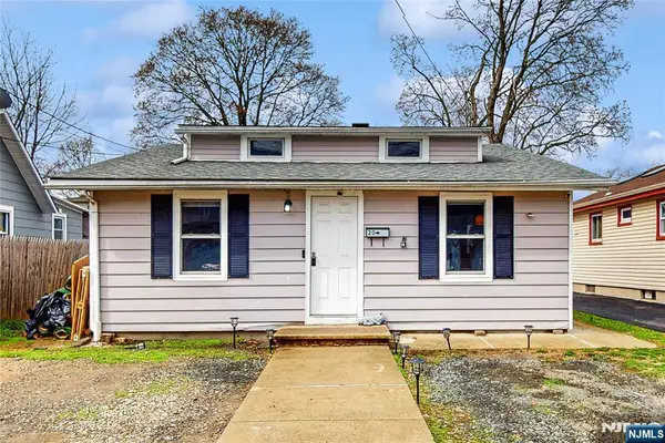 20 8th Avenue, Manville, NJ 08835