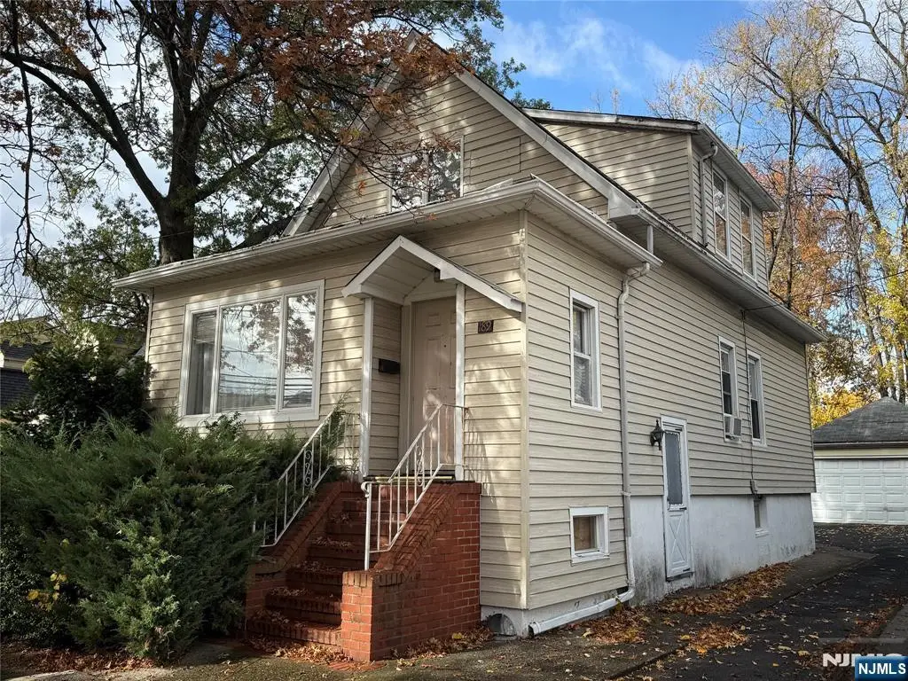 189 Martha Avenue, Elmwood Park, NJ 07407 - Image #1