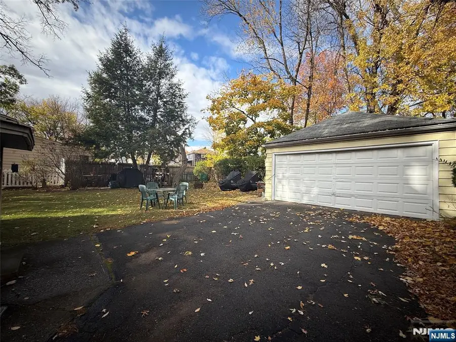 189 Martha Avenue, Elmwood Park, NJ 07407 - Image #3