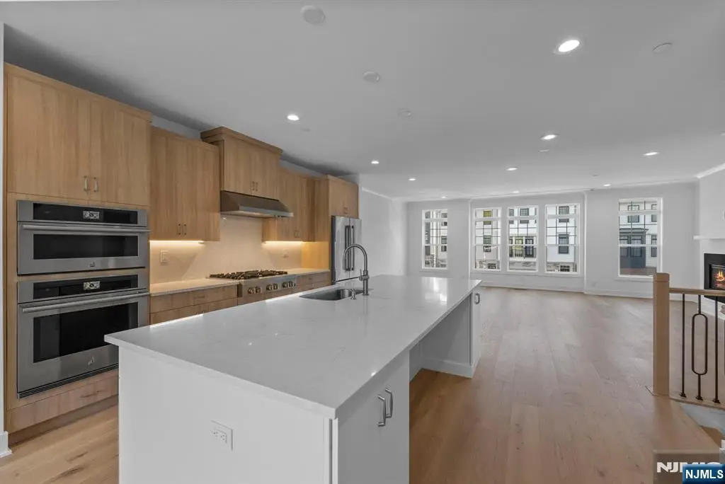 4 Goldfinch Drive, Upper Saddle River, NJ 07458 - Image #1