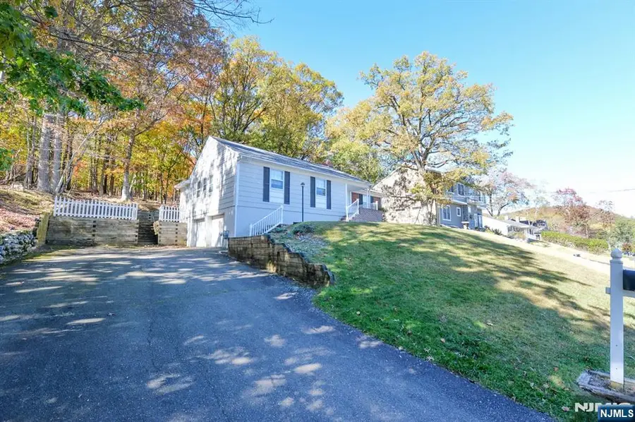 207 Degray Street, North Haledon, NJ 07508 - Image #2