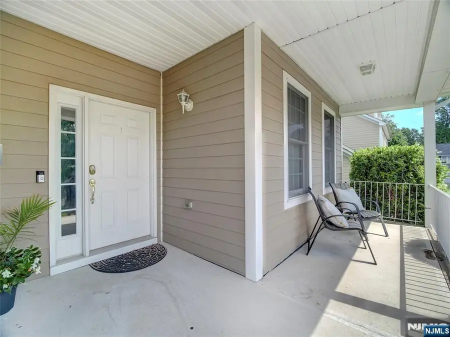 35 College Avenue, East Orange, NJ 07017 - Image #2