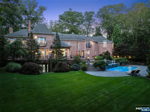 47 Fox Hedge Road, Saddle River, NJ 07458