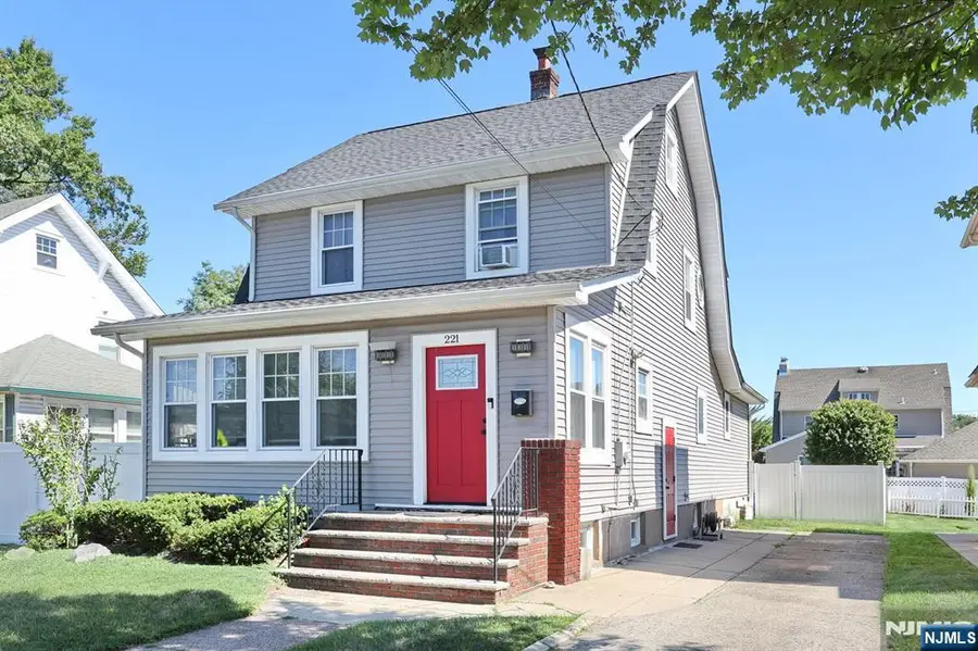 221 Passaic Avenue, Hasbrouck Heights, NJ 07604 - Image #3