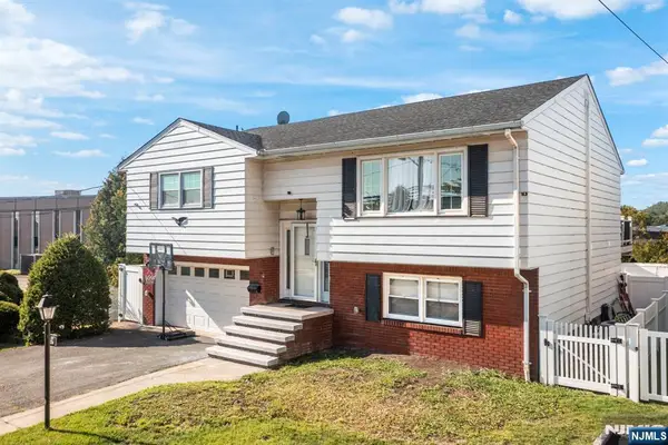 43 Saint Philips Drive, Clifton, NJ 07013