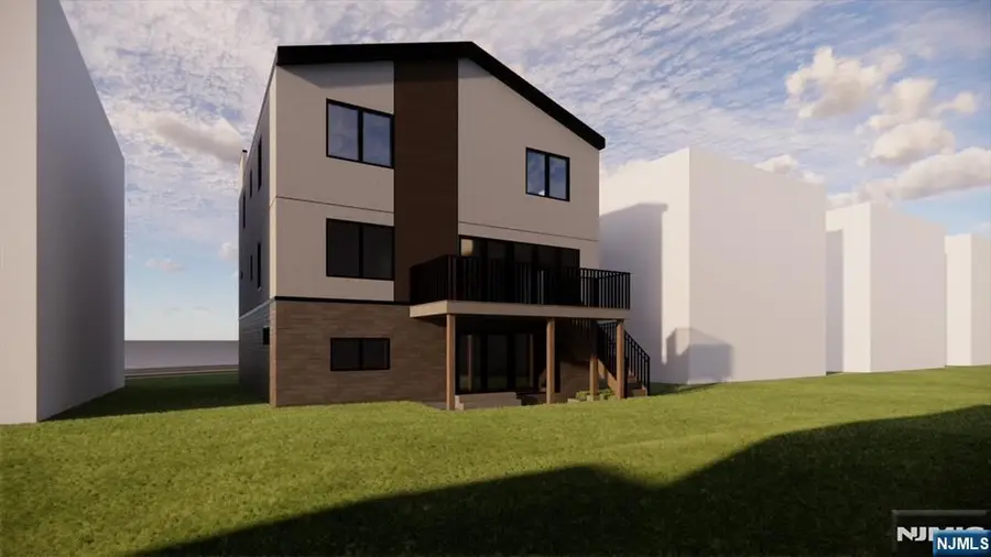 688 Maple Avenue, Ridgefield, NJ 07657 - Image #3