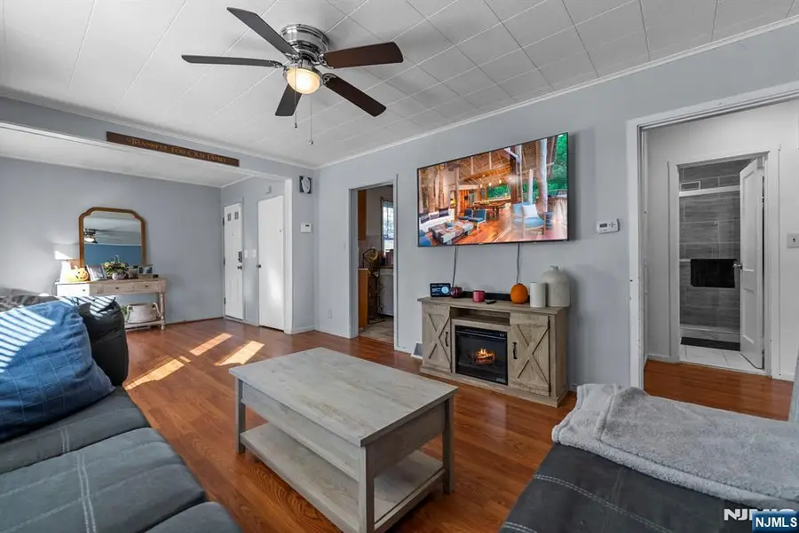 466 & 468 Market, Elmwood Park, NJ 07407 - Image #2