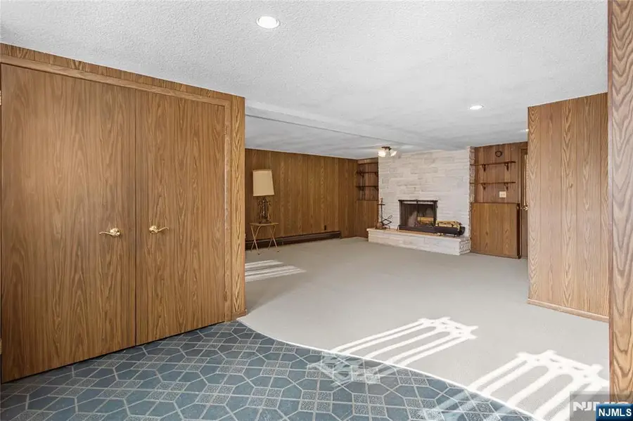 407 Van Luyn Terrace, Saddle Brook, NJ 07663 - Image #3