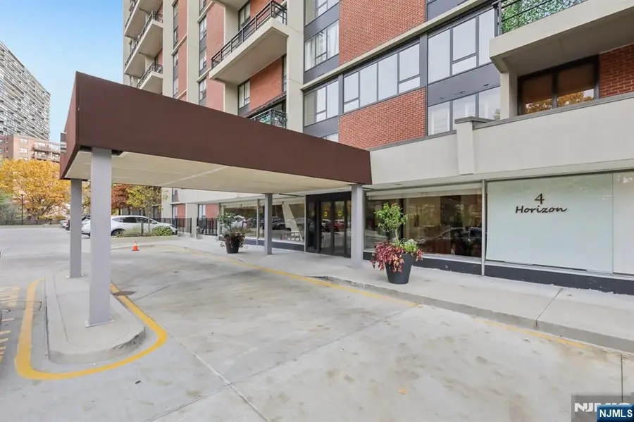 4 Horizon Road 627, Fort Lee, NJ 07024 - Image #2