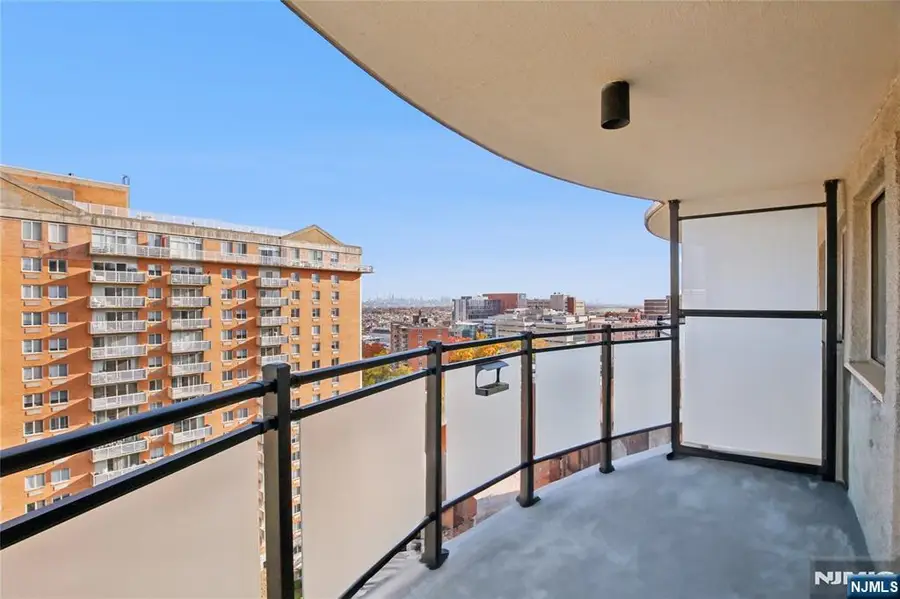 125 Prospect Avenue 17G, Hackensack, NJ 07601 - Image #2