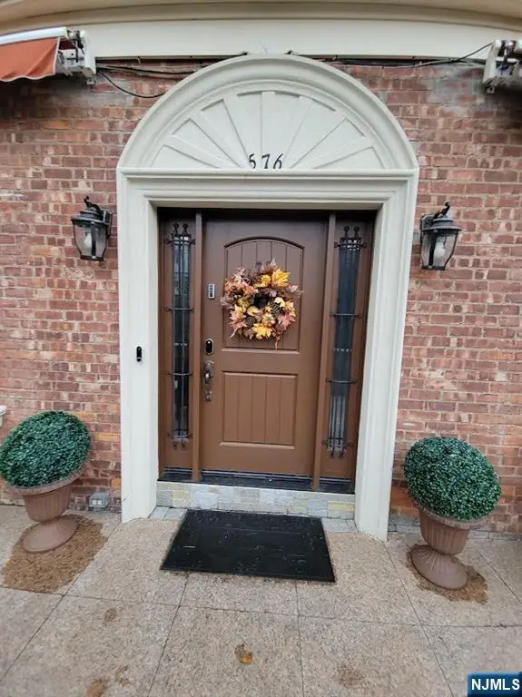 576 Ridgeland Terrace, Englewood, NJ 07631 - Image #2