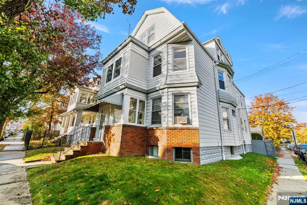 91 Headley Terrace, Irvington, NJ 07111 - Image #1