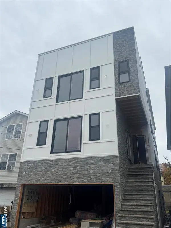 414 10th Street, Newark, NJ 07103