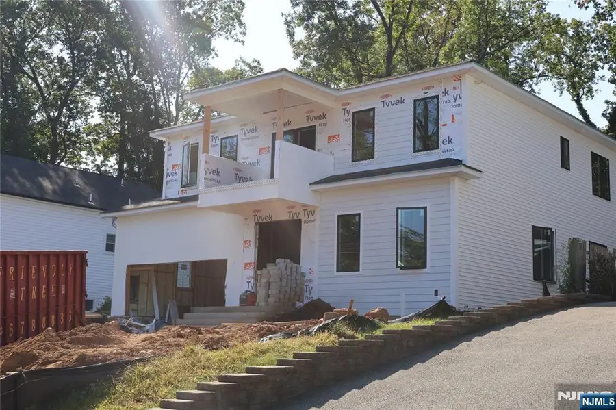 36 Crestview Hill Road, Livingston, NJ 07039 - Image #2