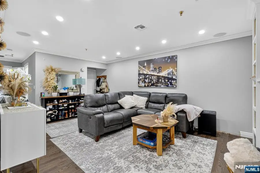 20 McChesney Court 1720, West Orange, NJ 07052 - Image #2