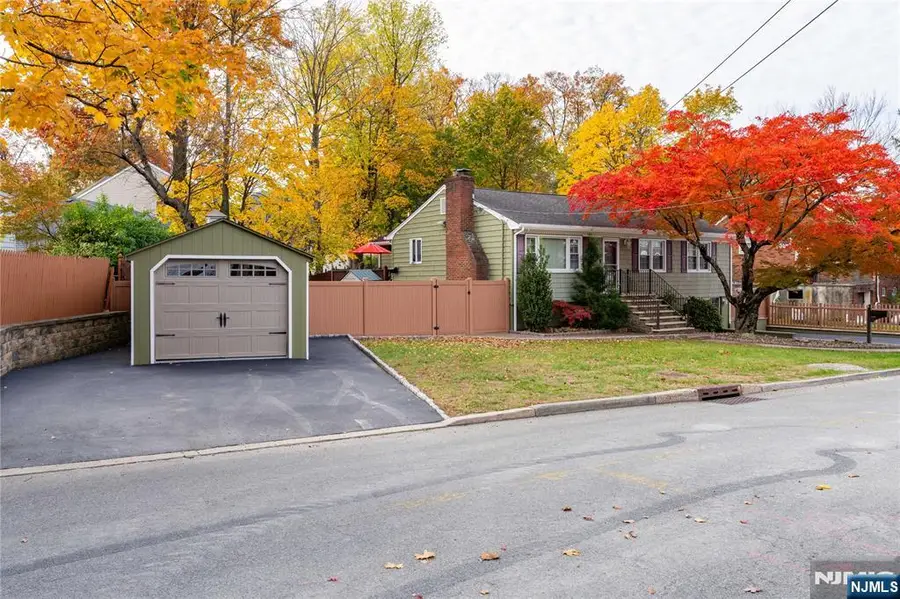 124 Lower Notch Road, Little Falls, NJ 07424 - Image #2