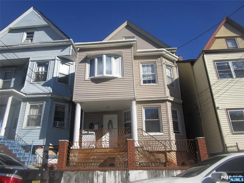 20 Barnert Place, Paterson, NJ 07522 - Image #1