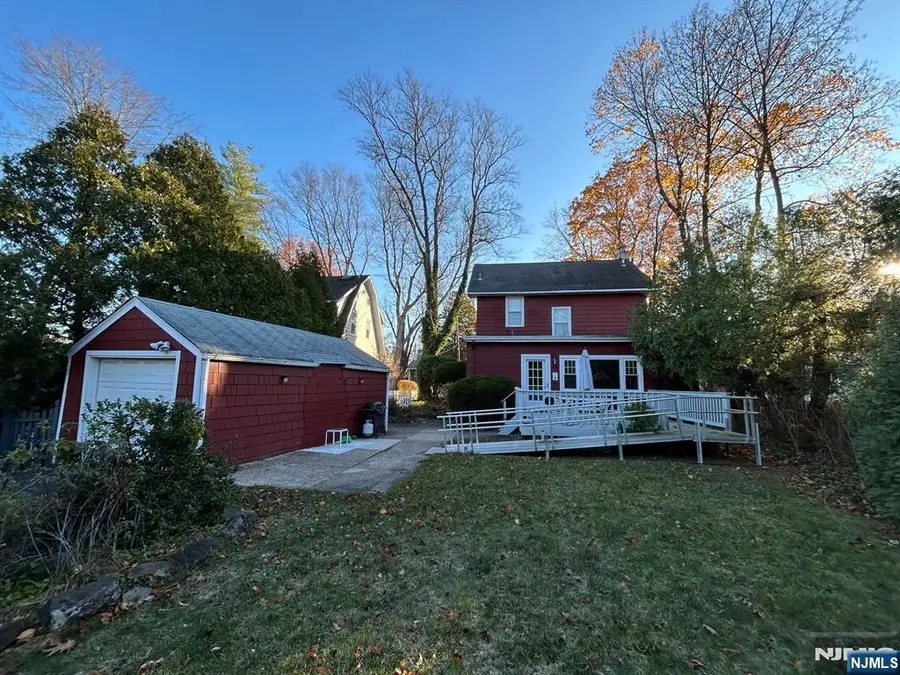 25 Cherry Place, Hillsdale, NJ 07642 - Image #2