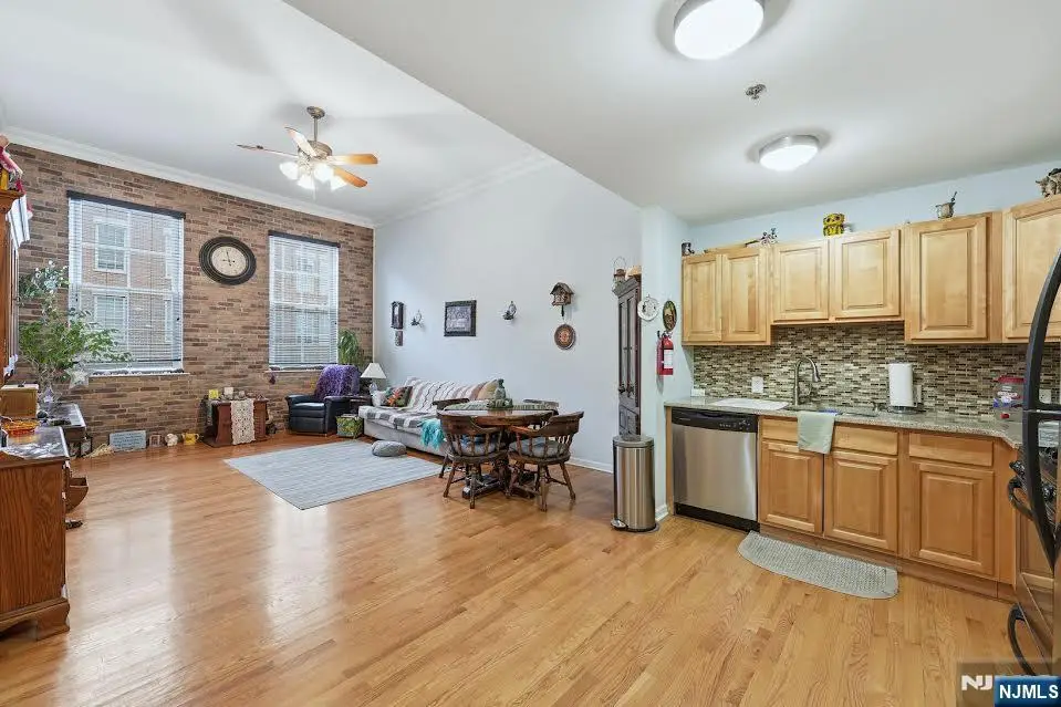 19 Market 205, Paterson, NJ 07501 - #1
