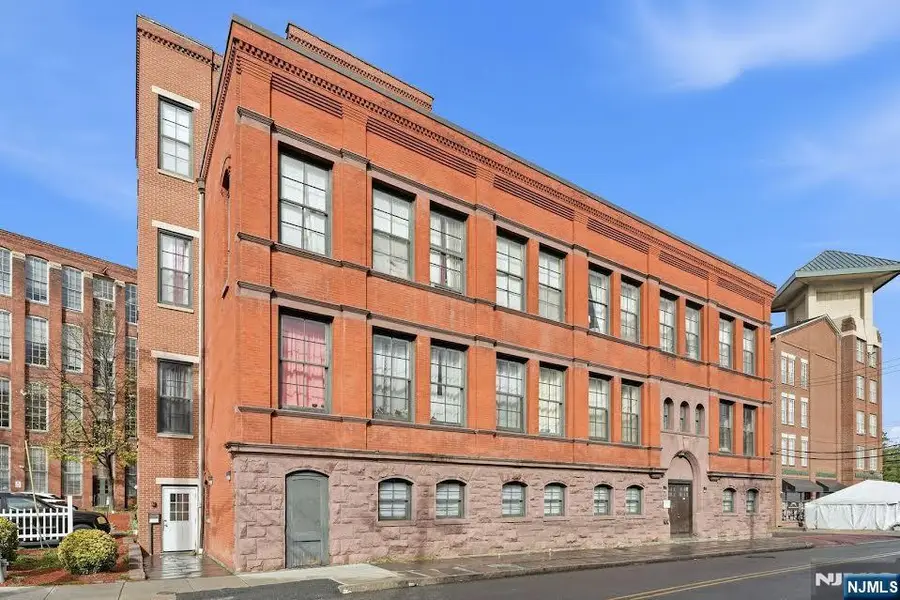 19 Market 205, Paterson, NJ 07501 - #3