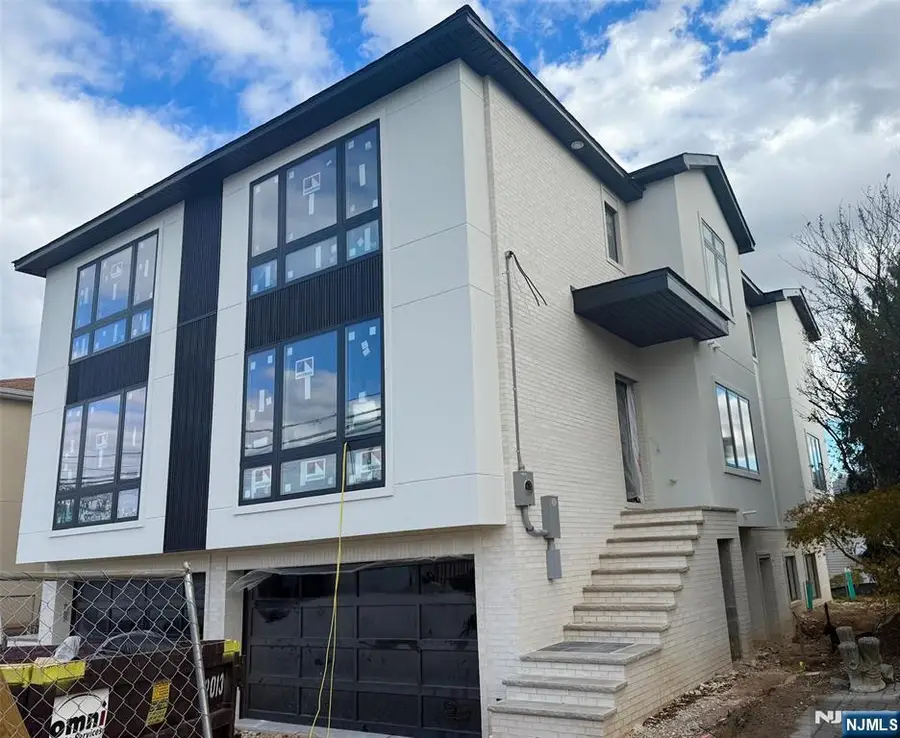 332 12th Street A, Palisades Park, NJ 07650 - Image #3