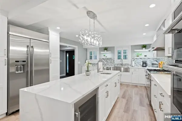 276 River Drive, River Vale, NJ 07675