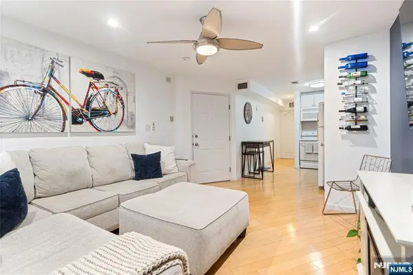 330 Monroe Street 3R, Hoboken, NJ 07030