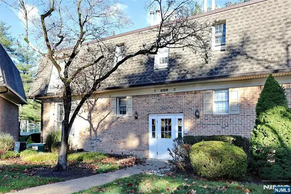 259 Collignon Way 3A, River Vale, NJ 07675