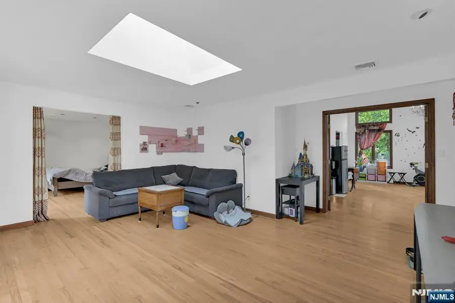 699 Shore Road, West Milford, NJ 07421 - Image #3