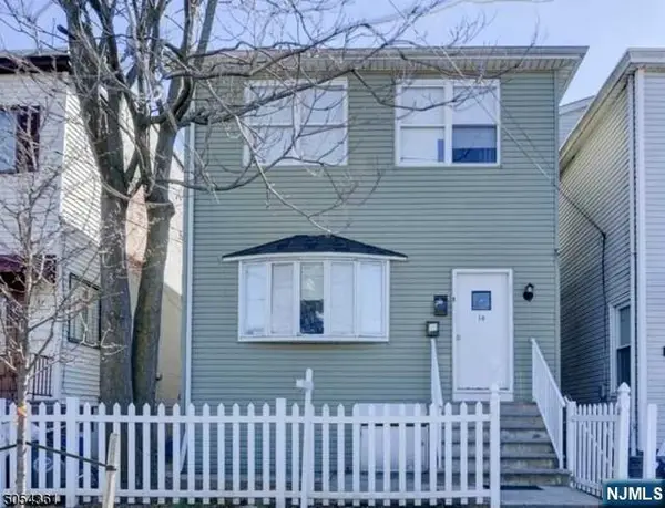 14 GRAND Street, Garfield, NJ 07026