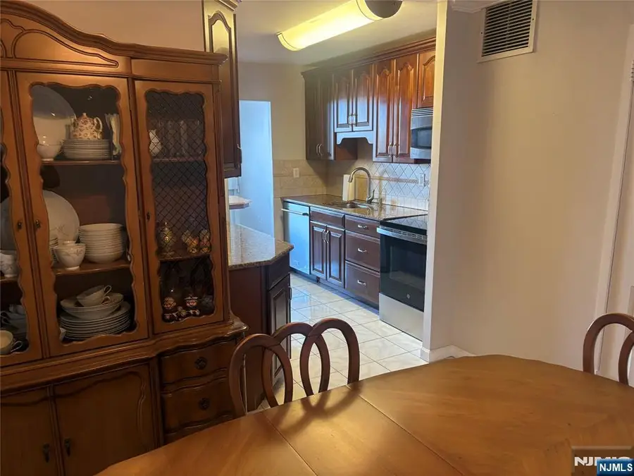 770 Anderson Avenue 4K, Cliffside Park, NJ 07010 - Image #3