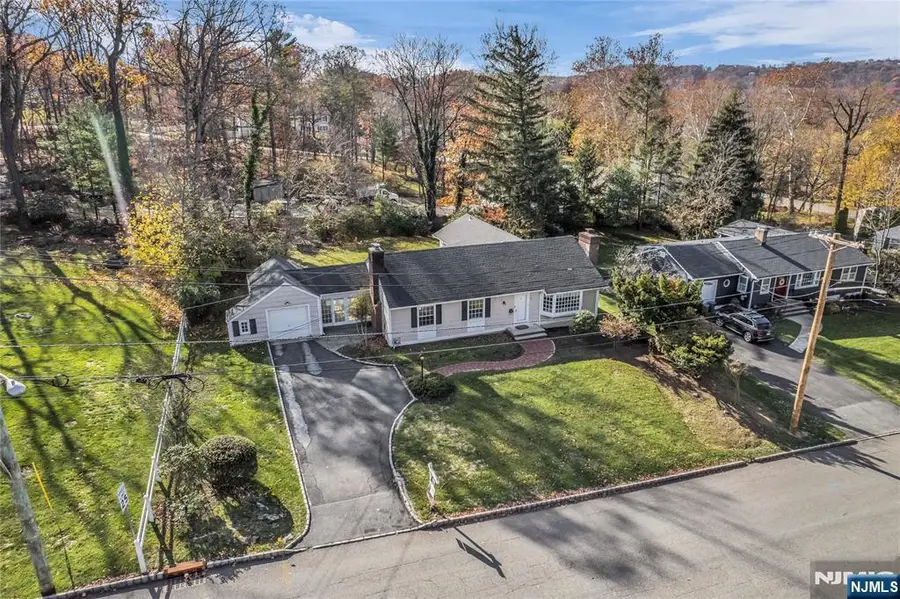 90 Jacobus Avenue, Little Falls, NJ 07424 - Image #2