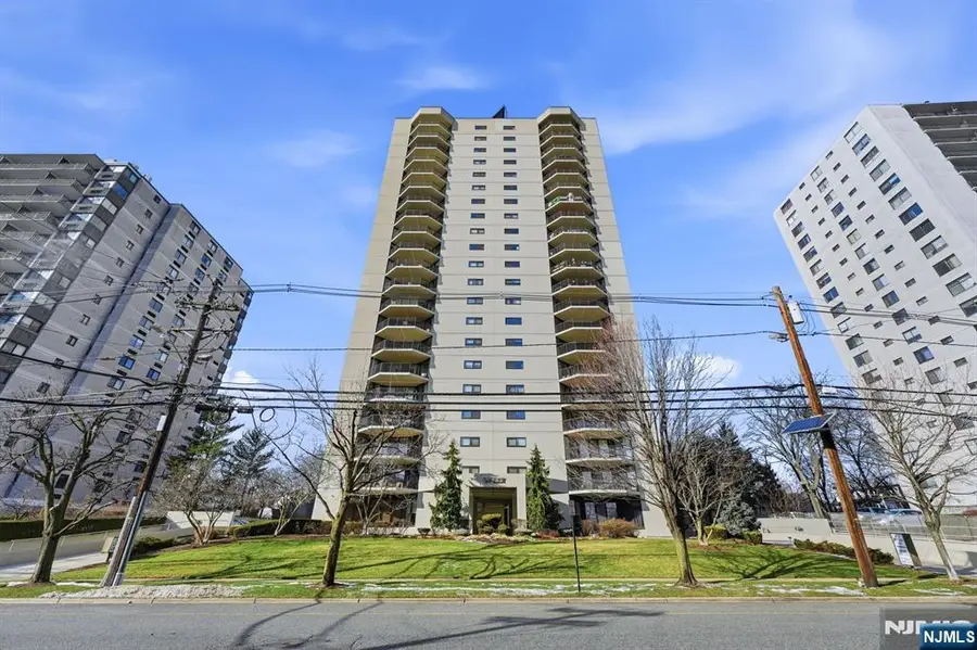 245 Prospect Avenue 3D, Hackensack, NJ 07601 - Image #2
