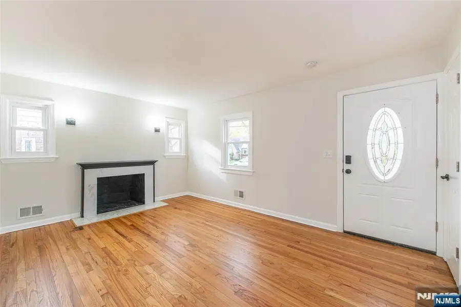 1653 Ardsley Court, Teaneck, NJ 07666 - Image #2
