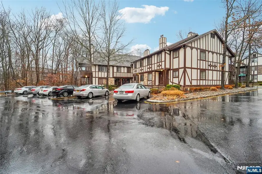 3304 Whittier Court, Mahwah, NJ 07430 - Image #2