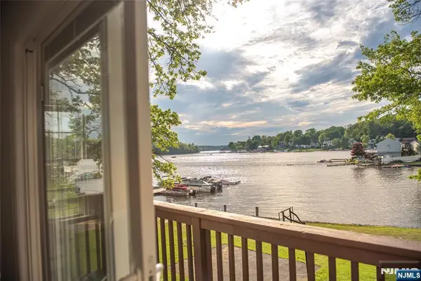 32 McNabb Road, Jefferson Township, NJ 07849