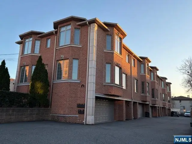 20 W Palisades Boulevard D, Palisades Park, NJ 07650 - Image #1