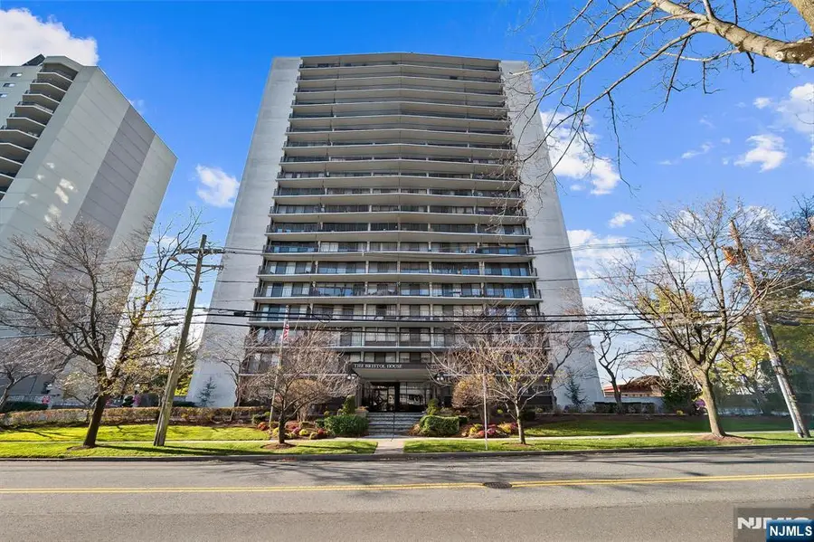 277 Prospect Avenue 11H, Hackensack, NJ 07601 - Image #3