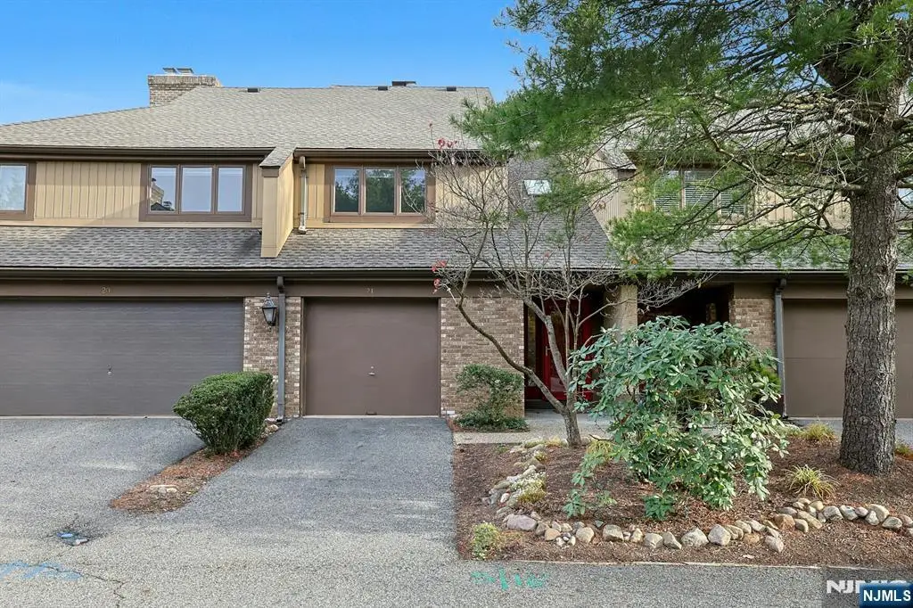 21 Whitman Lane, Mahwah, NJ 07430 - #1