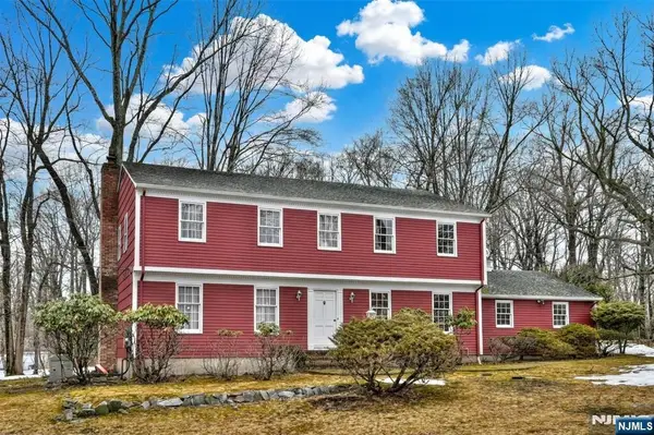 40 Hering Road, Montvale, NJ 07645