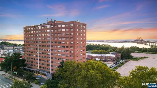 1225 John F Kennedy 9H, Bayonne, NJ 07002