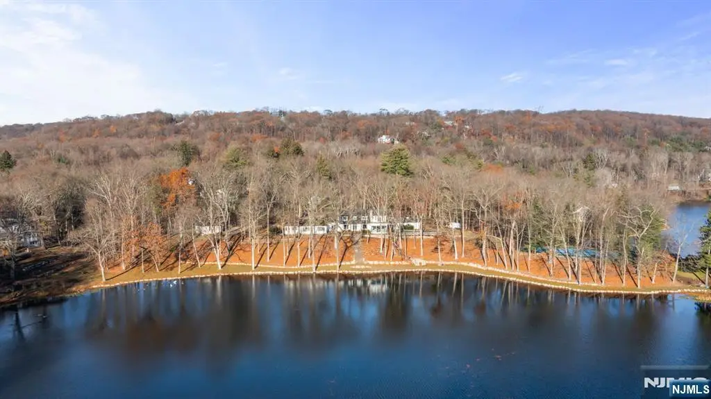940 Loch Road, Franklin Lakes, NJ 07417 - Image #1