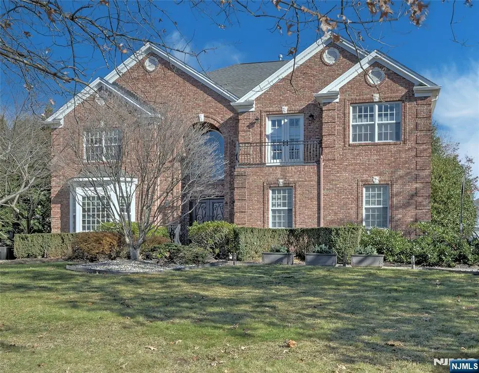 6 Norman Court, Livingston, NJ 07039 - Image #1