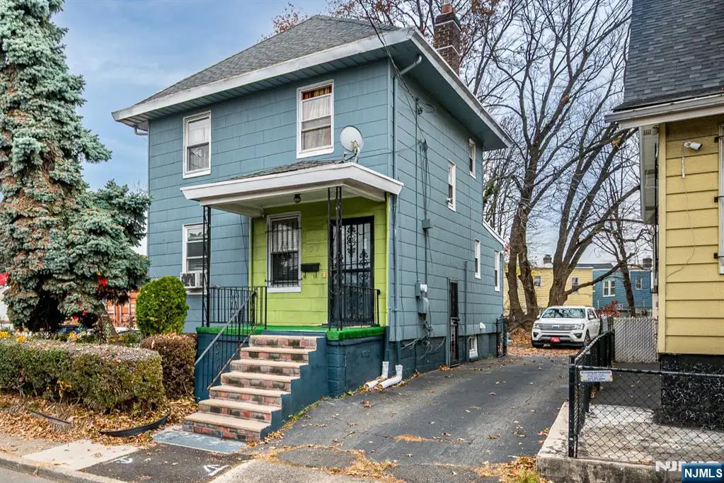 337 Coit Street, Irvington, NJ 07111 - Image #1