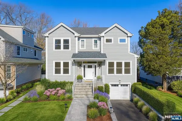 16 Stephen Street, Montclair, NJ 07042