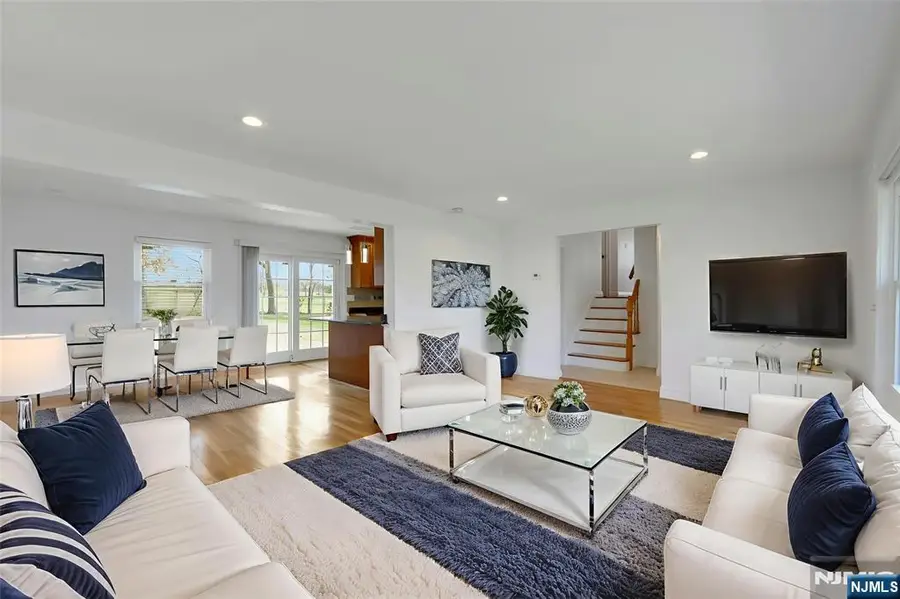 117 Brookview Terrace, Bergenfield, NJ 07621 - Image #3