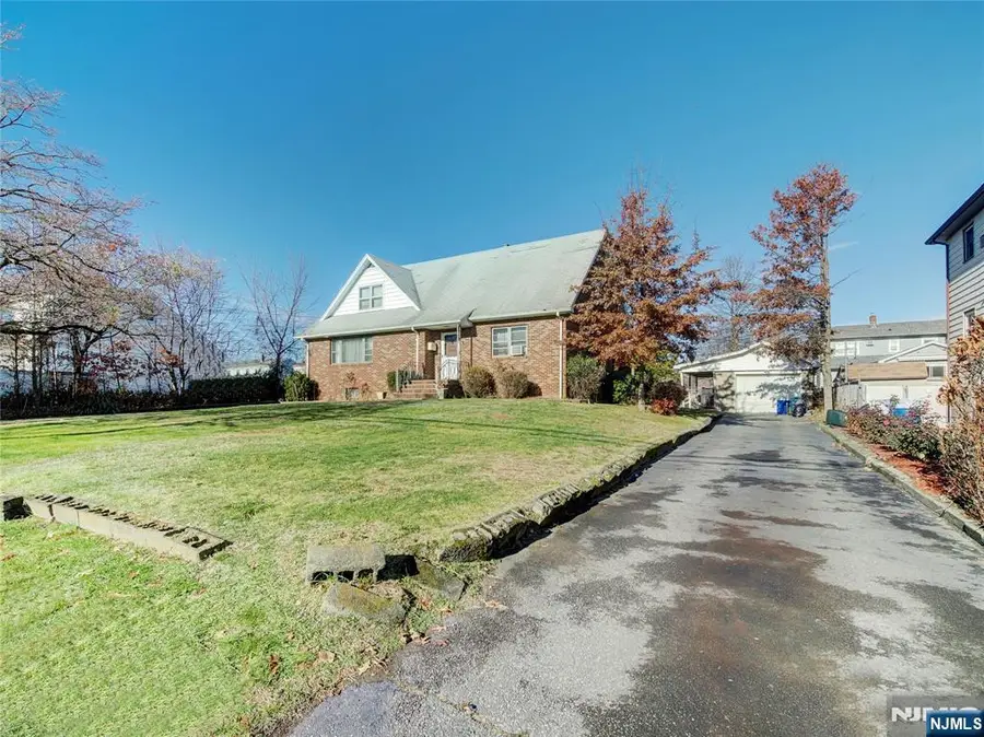 475 Dewey Avenue, Saddle Brook, NJ 07663 - Image #3