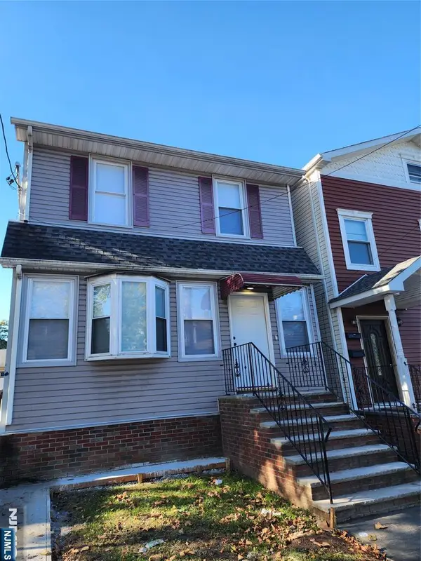 858 Lyons Avenue, Irvington, NJ 07111