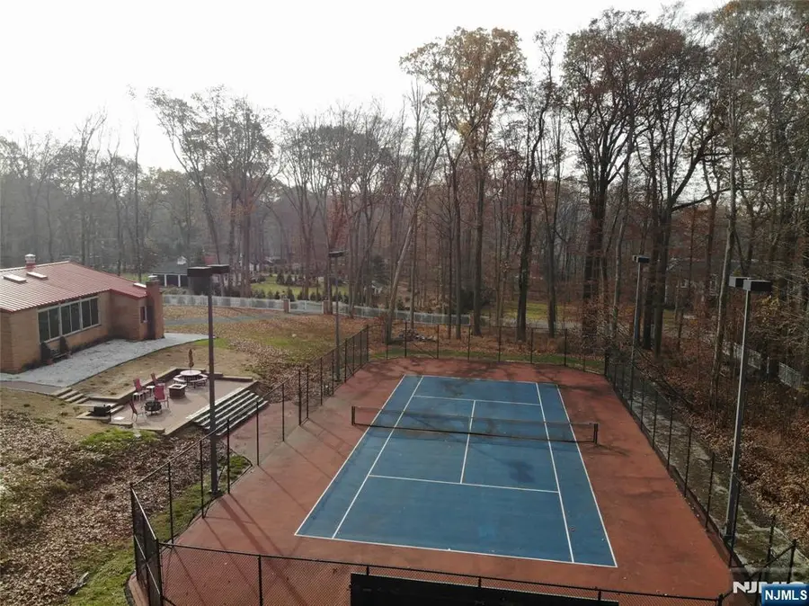 91 Chestnut Ridge Road, Saddle River, NJ 07458 - Image #3