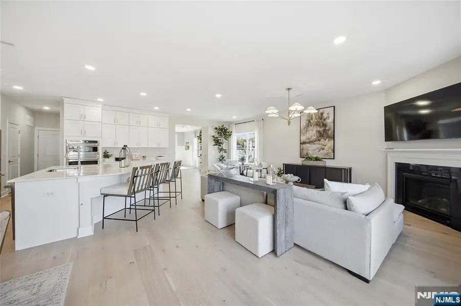 6 Belmont Place, Oakland, NJ 07036 - Image #3